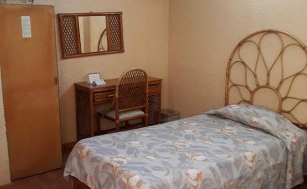 טולוקה Hotel Canada מראה חיצוני תמונה